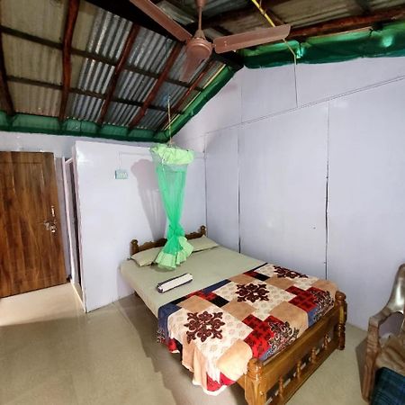 Om D S Cafe 51 & Beach Stay Gokarna  Exterior foto