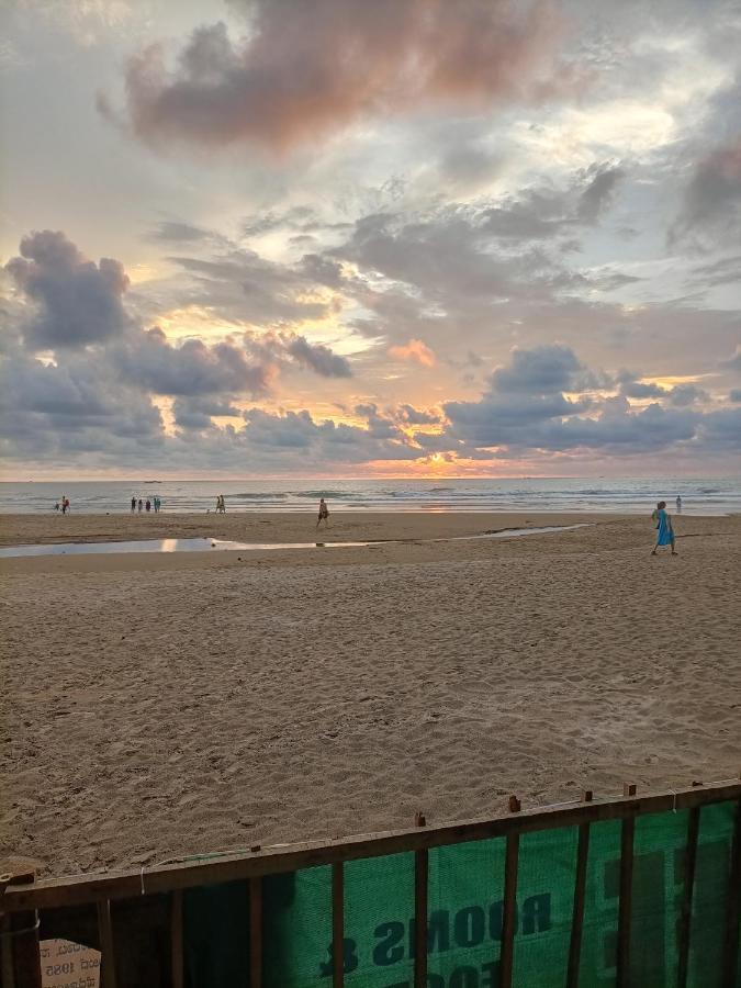 Om D S Cafe 51 & Beach Stay Gokarna  Exterior foto