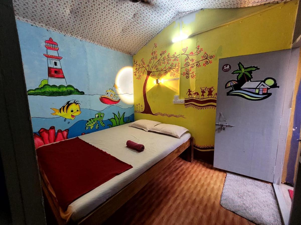 Om D S Cafe 51 & Beach Stay Gokarna  Exterior foto