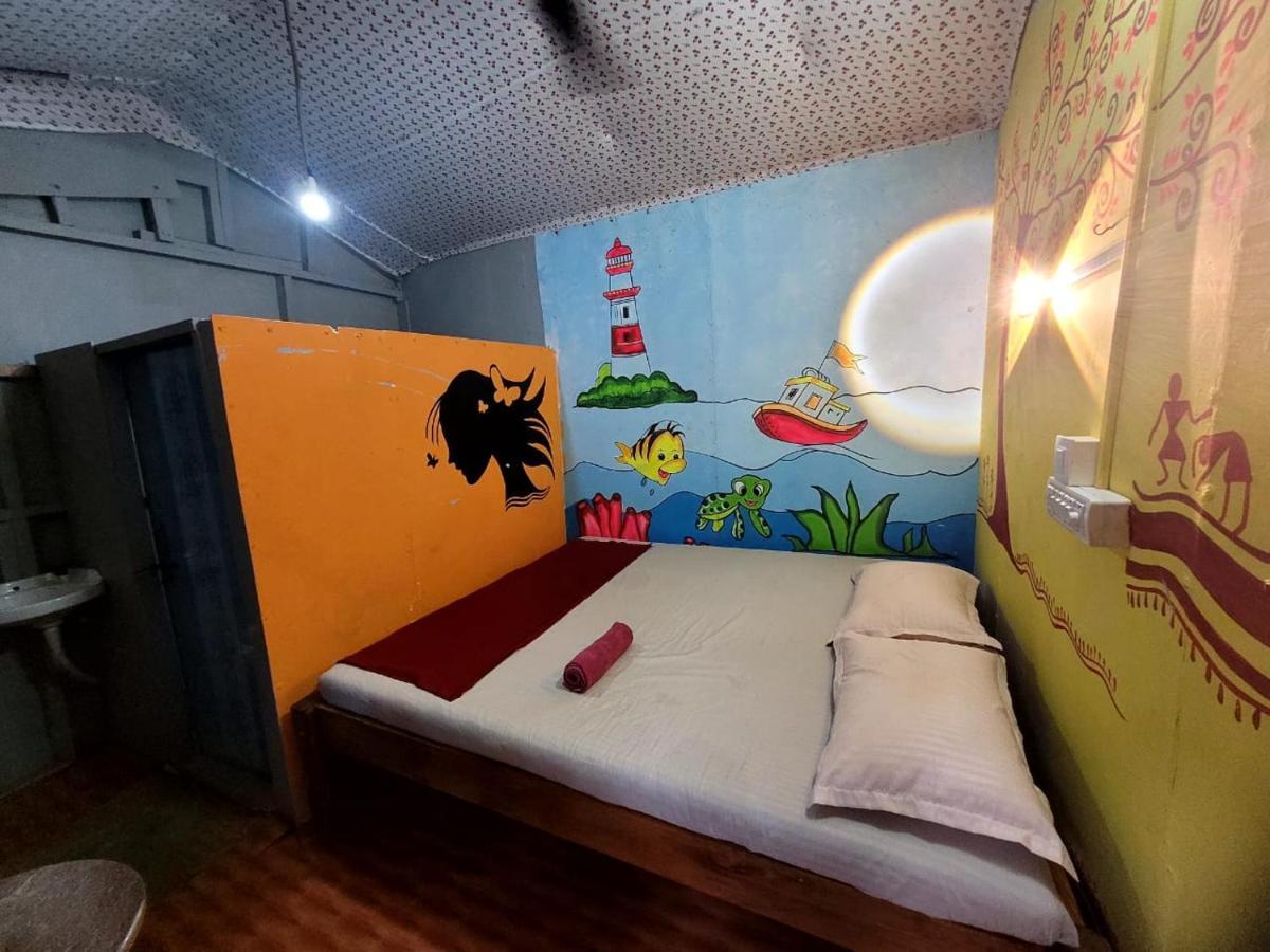 Om D S Cafe 51 & Beach Stay Gokarna  Exterior foto