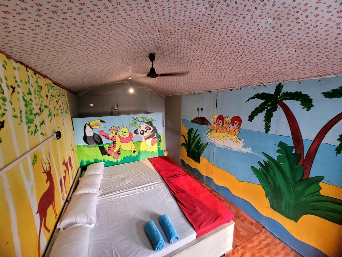 Om D S Cafe 51 & Beach Stay Gokarna  Exterior foto